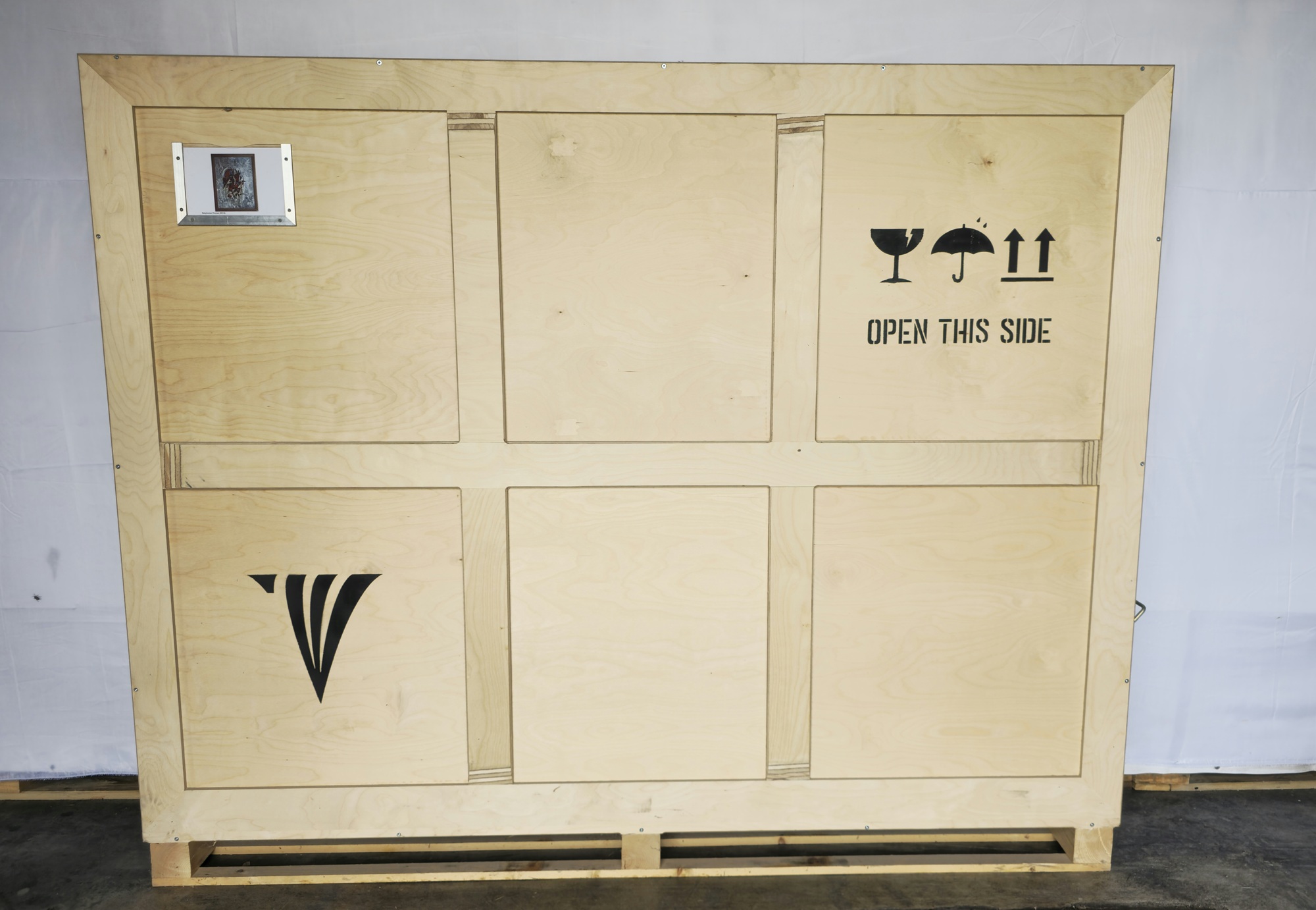 Transport crate for Babylonian Human, 2008