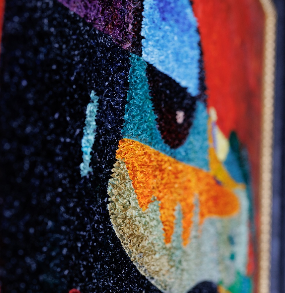 The King of Democracy Material & Technique